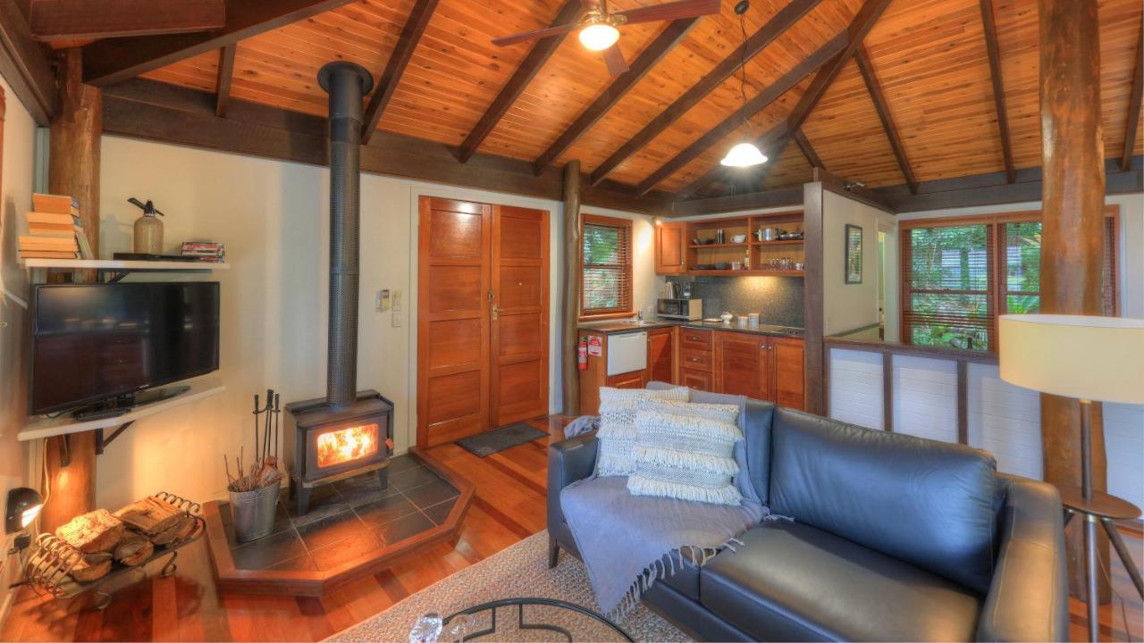 Montville Misty View Cottages Екстериор снимка